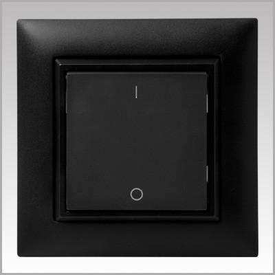 FLEXTRON Kunststoffset für ZF KNX RF Tastermodul 1-/2-fach EDIZIO Due Farbe 60 Schwarz mit I/O Symbolen bedruckt